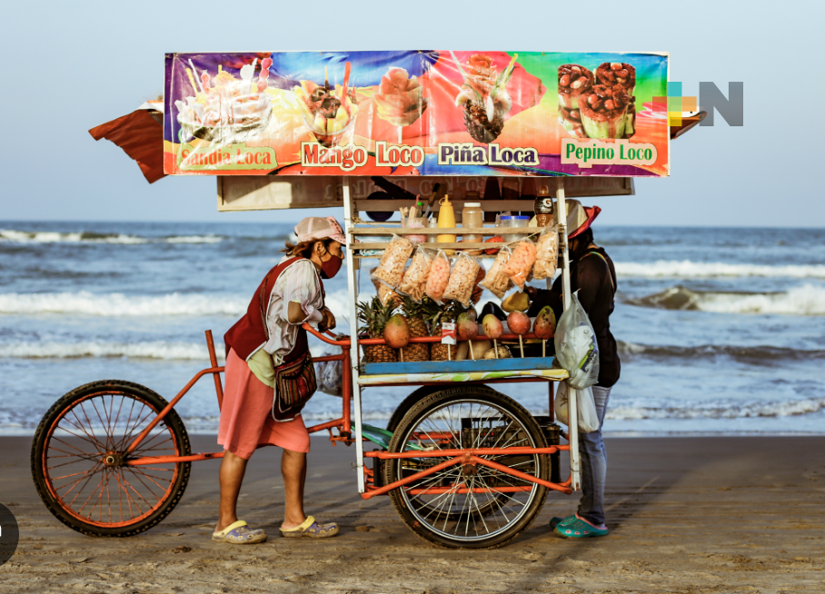 Comerciantes de playa en puerto de Veracruz no tuvieron buenas ventas en Semana Santa